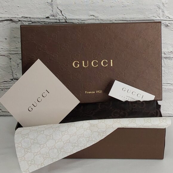 'GUCCI' SIGNATURE'CC' BOX, DUST BAG, TISSUE PAPER, INSERT CARD 4-PIECE GIFT SET - Picture 11 of 11